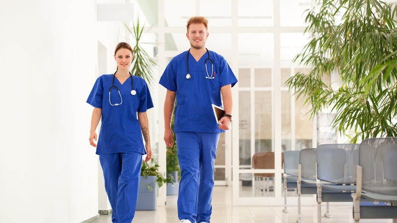 El rol del personal de enfermería en la atención integral del paciente